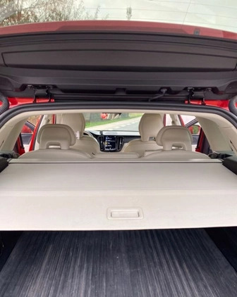 Volvo XC 60 cena 129900 przebieg: 69000, rok produkcji 2018 z Sulejówek małe 781